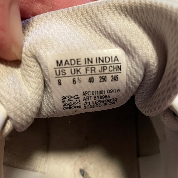 Stan Smith White Adidas Sneakers - Picture 6 of 7